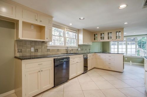 3200 Lamesa Pl, Fort Worth TX  76109 exterior