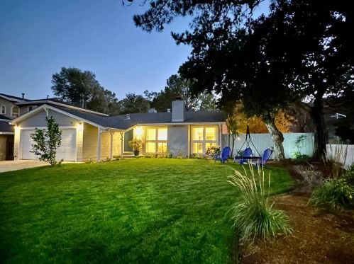 1215 Helen Dr, Millbrae, CA 94030-1017