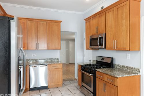 1350 Bell Ave, Chicago, IL 60622-3033