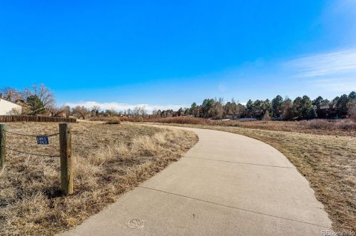 17672 Loyola Dr, Denver CO  80013-3127 exterior