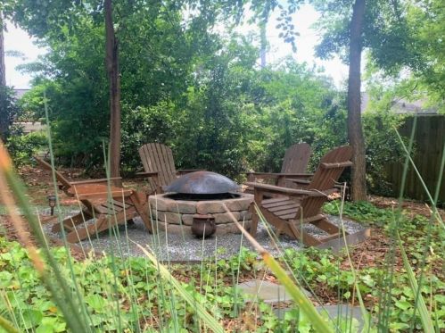627 Hillpine Dr, Atlanta GA  30306-3222 exterior