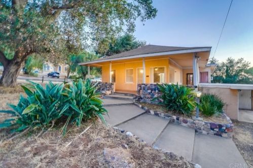 9602 Caraway St, Lakeside, CA 92040-4222