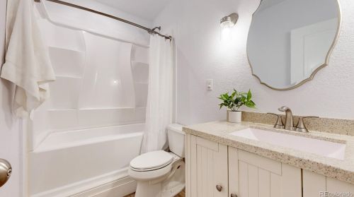 8735 55th Ave, Denver CO  80238 exterior