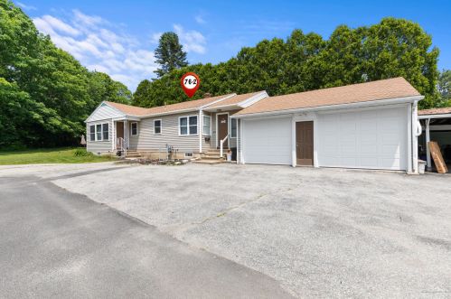 76 Fairlawn Ave, Lewiston ME  04240-4132 exterior