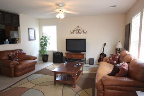 11912 Lima Dr, Webberville, TX 78653-4653