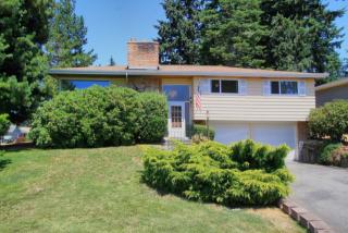 8925 226th Pl, Edmonds, WA 98026-8265