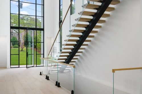 2931 Lookout Pl, Atlanta GA  30305-3217 exterior