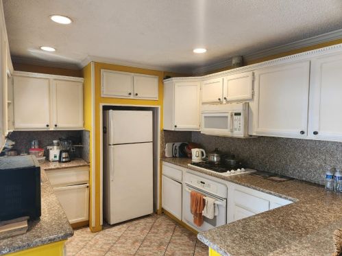 2418 Sleepy Hollow Ln, San Jose, CA 95116-3747