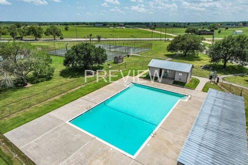 1319 Palomino Trl, Angleton TX 77515-9682 exterior