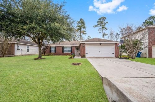 16325 Sun View Ln, Conroe TX  77302-5564 exterior