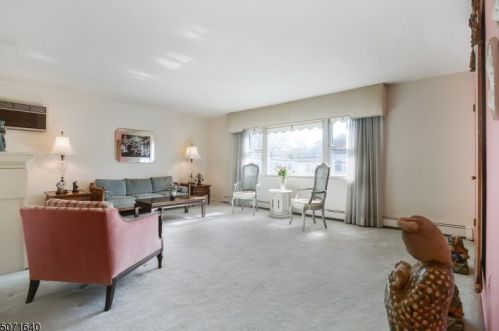 148 Thomas St, Bloomfield, NJ 07003-2505