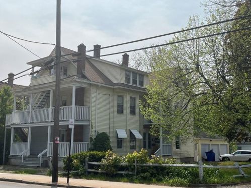 42 Albert St, Torrington CT  06790-6401 exterior
