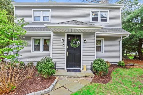 85 Murray St, Norwalk, CT 06851-3316