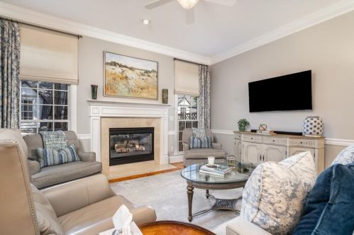 2308 English Ivy Ct, Atlanta GA  30339-6797 exterior