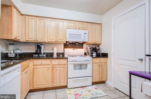 3829 Chesterwood Dr, Silver Spring MD 20906-2862 exterior