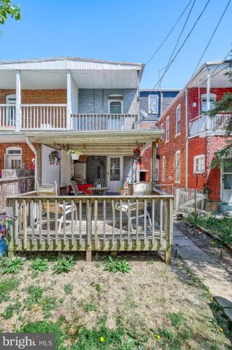 318 Hawthorne St, York PA 17404-3154 exterior