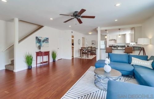 12027 Royal Rd, El Cajon, CA 92021-1531