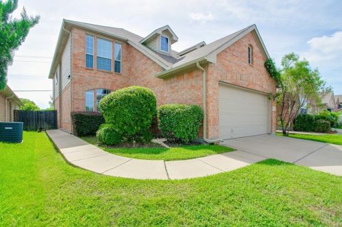 5824 Melanie Ct, Fort Worth, TX 76131-1622