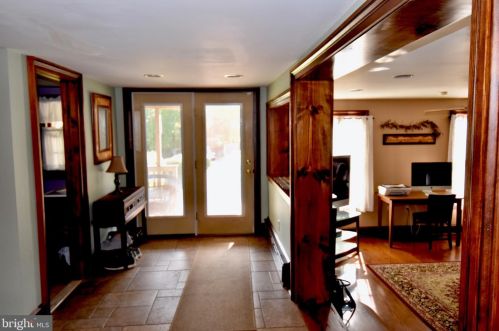 701 Rutt Rd, Bangor PA 18013-9602 exterior