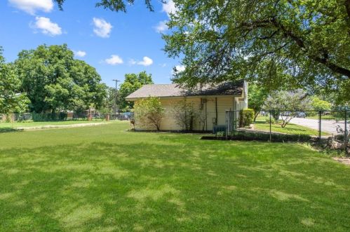 3020 Major St, Fort Worth TX  76112-7223 exterior