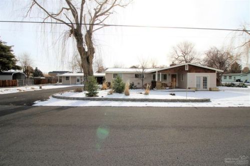 2992 Timber Ave, Eagle Crest, OR 97756-8184