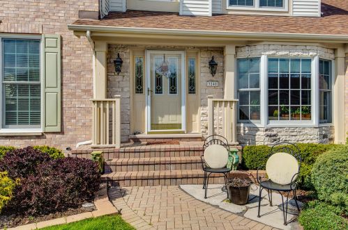 3240 Indian Creek Dr, Buffalo Grove, IL 60089-6595