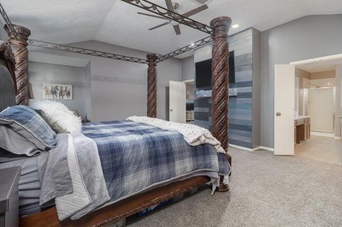 12094 Ln Salle Oaks, Conroe TX  77304-4002 exterior