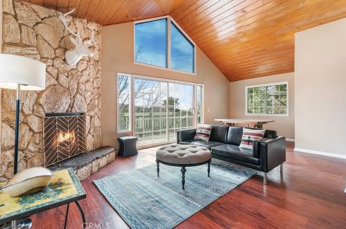 28665 Zion Dr, Lake Arrowhead, CA