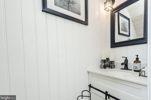 1122 Duncan Rd, Harpers Ferry WV 25425-5350 exterior