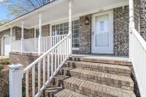 101 Cornell Dr, Ladson SC  29456-6214 exterior