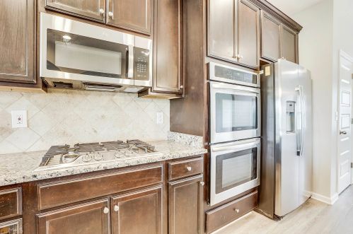 3204 Alhambra Cir, Hampton GA  30228-3631 exterior