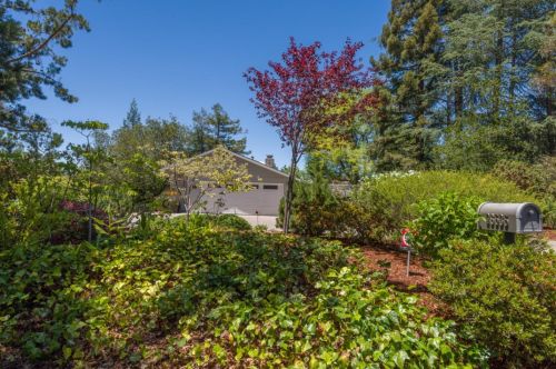 26535 Weston Dr, Los Altos, CA 94022-1937