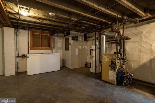 131 Ross St, Lancaster PA  17602-1926 exterior