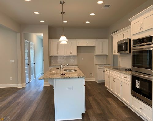 1801 River Shoals Dr, Conyers GA  30012-6633 exterior
