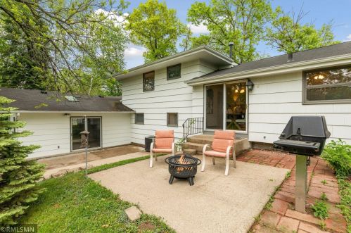 4279 Highland Dr, Saint Paul MN  55126-3124 exterior