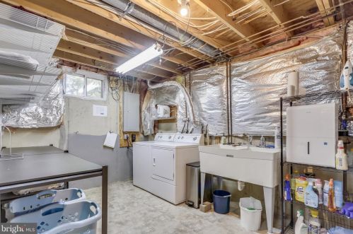 10783 Kinloch Rd, Silver Spring MD 20903-1227 exterior