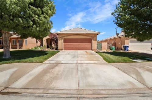 45436 Stanridge Ave, Lancaster, CA 93535-1816