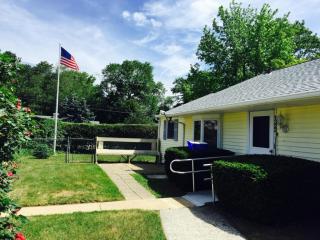 1322 Turner Ave, Tinton Falls, NJ 07712-4545