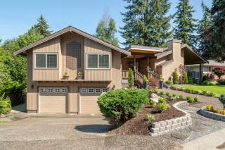 2620 181st Ave, Redmond, WA 98052-5939