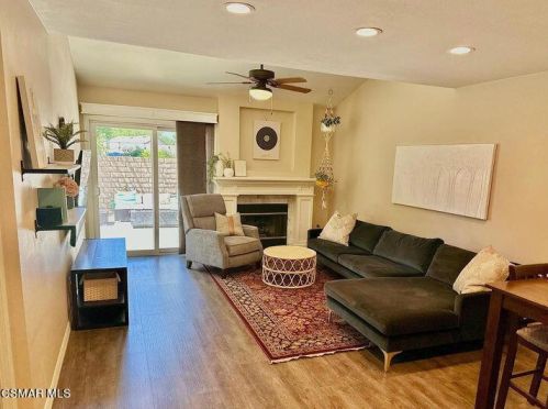 2419 Manet Ln, Simi Valley, CA 93063-3763