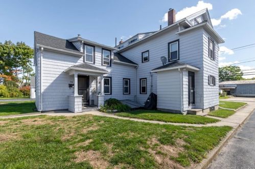 248 Church St, Putnam, CT 06260-1502