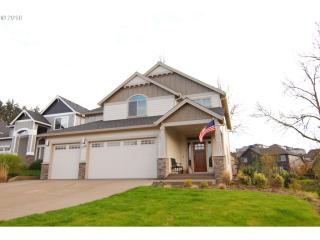 5210 Hook Dr, Newberg, OR 97132-4025