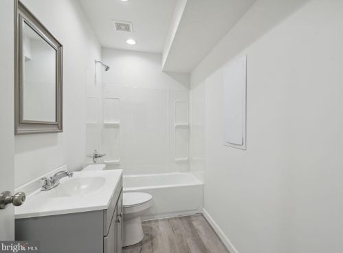 2543 11 St, Philadelphia PA  19133-1413 exterior