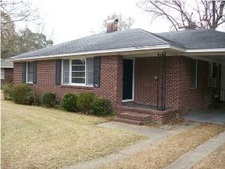 725 Catawba Rd, Charleston SC  29414-5528 exterior