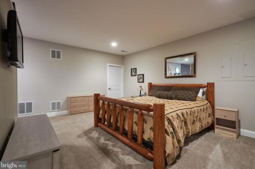 309 Reserve Gate Ter, Silver Spring MD 20905-5040 exterior