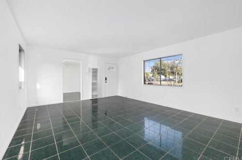 527 North St, Anaheim CA  92805-1932 exterior