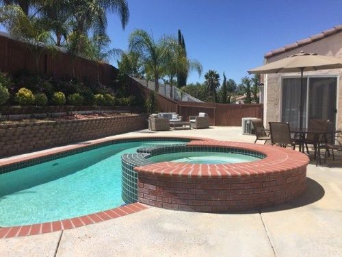32451 Hupp Dr, Temecula, CA 92592-1152