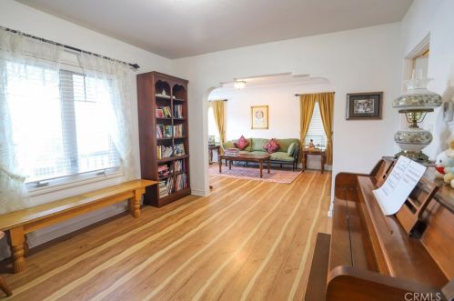 925 Emily St, Anaheim CA  92805-1910 exterior