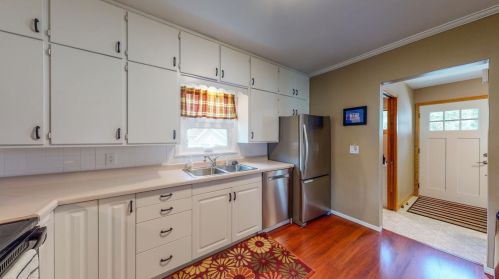 12 Burr Oak Ave, Cummingsville, MN 55923-1123