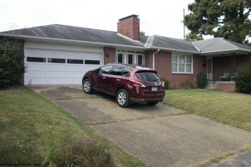 227 Wildwood St, Clarksburg WV  26301-4306 exterior